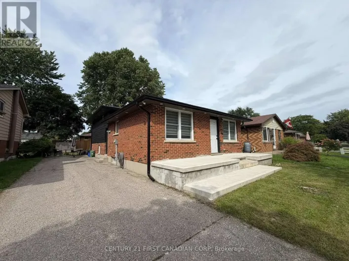 6 NICHOLAS CRESCENT, London South
