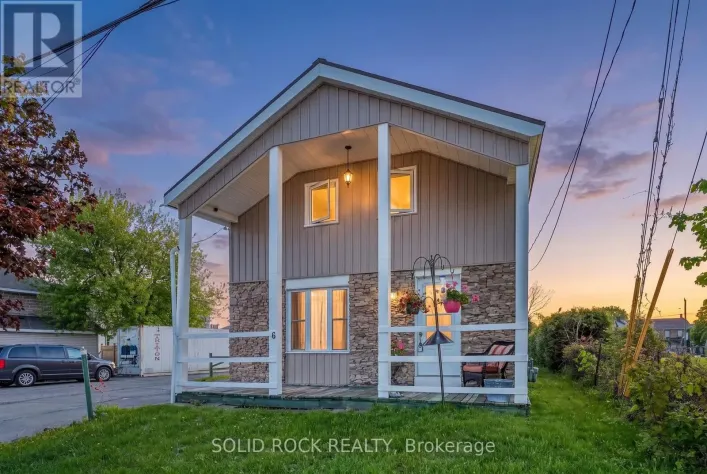 6 OXFORD STREET W, North Grenville
