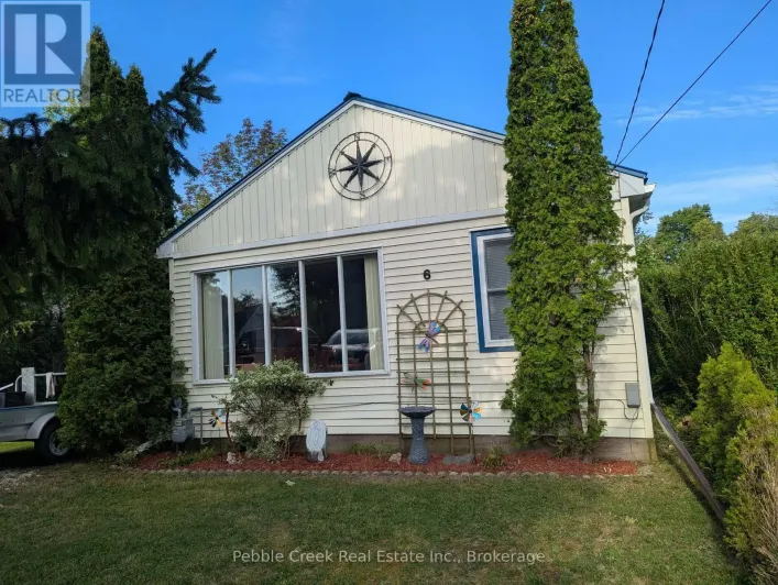 6 PARK ROAD, Central Huron