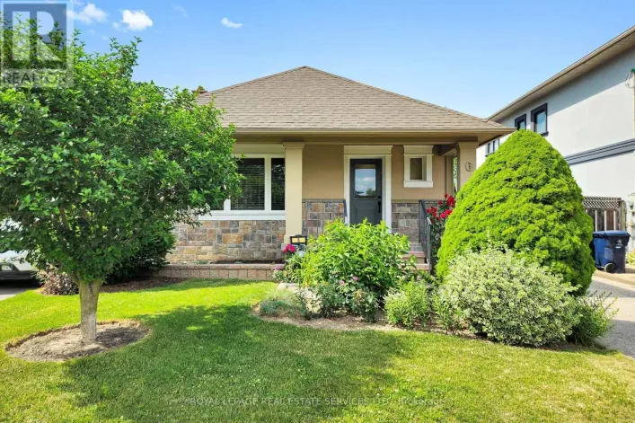 6 PARKCHESTER ROAD, Toronto