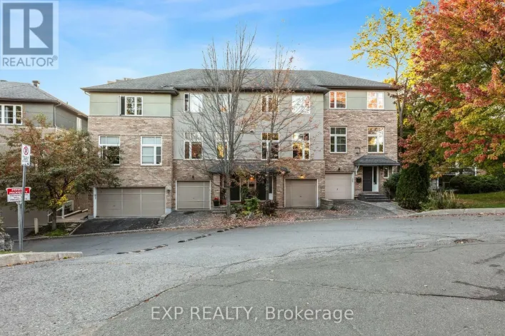 6 PONDSIDE PRIVATE, Ottawa