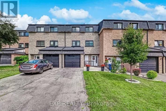 6 POPLAR CRESCENT, Aurora