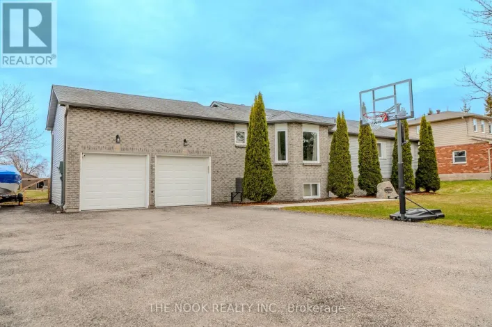 6 SPARROW COURT, Kawartha Lakes