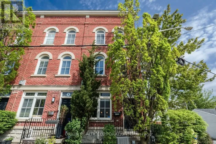 6 ST RAYMOND HEIGHTS, Toronto