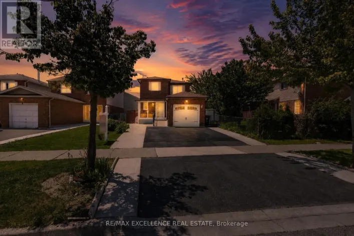 6 STALBRIDGE AVENUE, Brampton