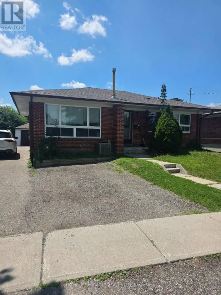 6 STERNE AVENUE, Brampton