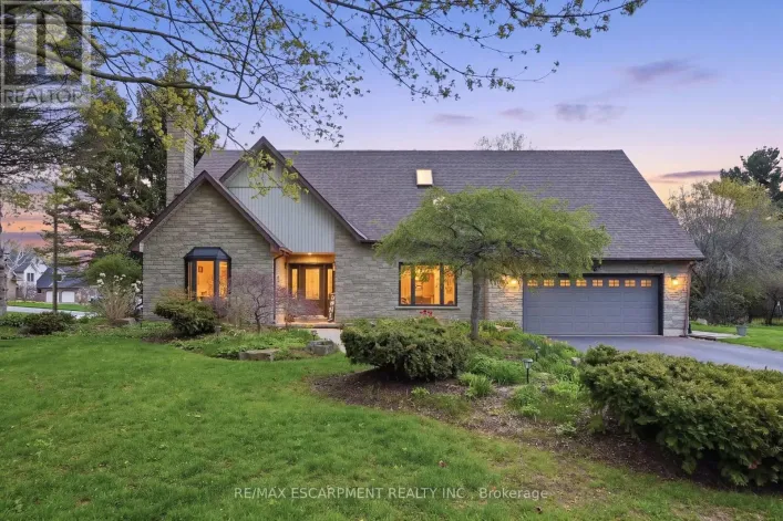 6 VANSTRAALEN STREET, Hamilton