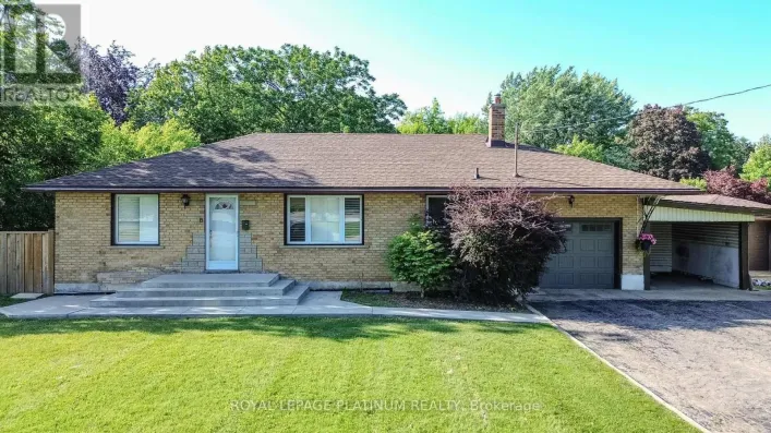 6 VARADI AVENUE, Brantford