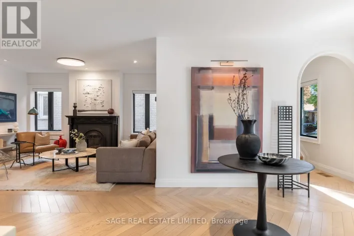 6 WESTROSE AVENUE, Toronto