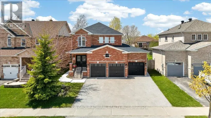 6 WHITE CRESCENT, Barrie