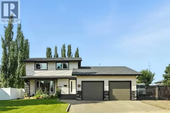 6 Wiltshire Place, Red Deer