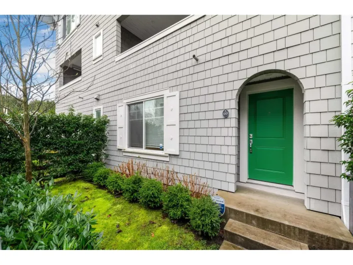 60 15487 99A AVENUE, Surrey