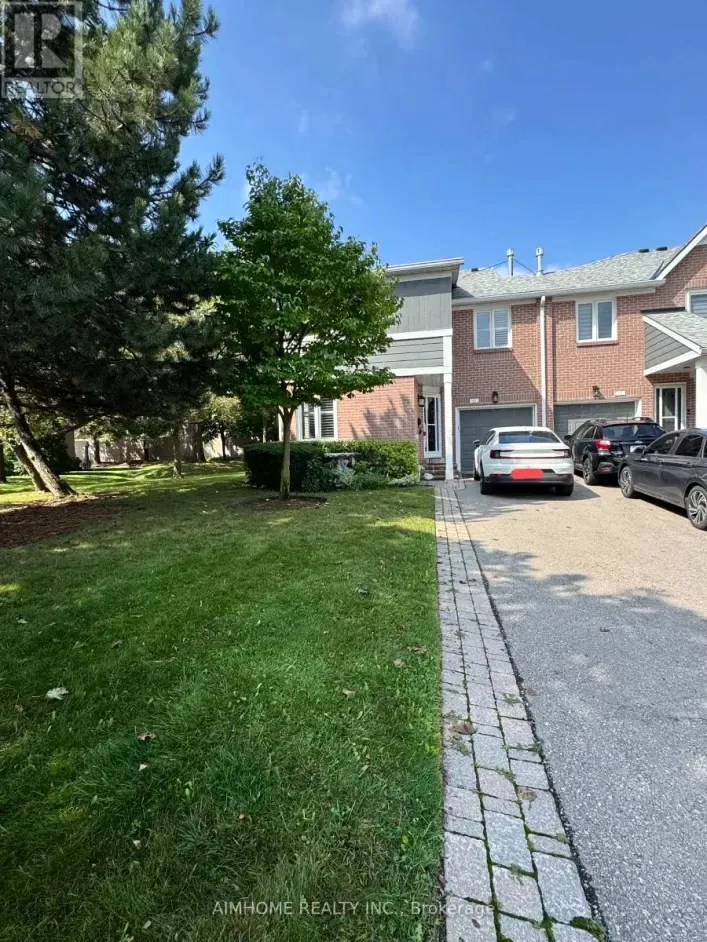 Row / Townhouse for sale: 60 - 2205 SOUTH MILLWAY WAY, Mississauga