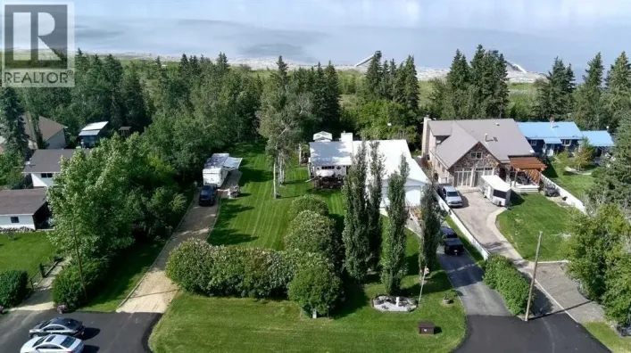 60, 40421 Range Road 10, Rural Lacombe County