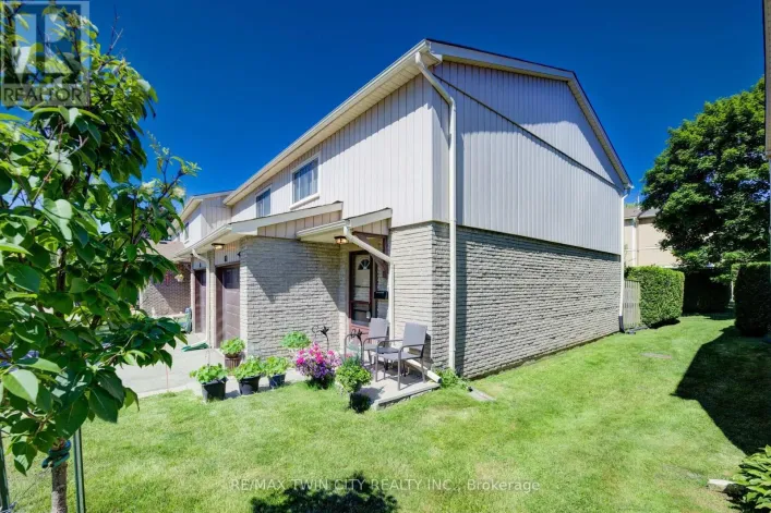 60 - 51 PAULANDER DRIVE, Kitchener