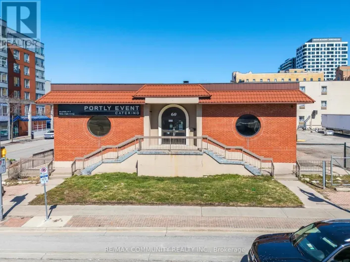 60 ATHOL STREET E, Oshawa