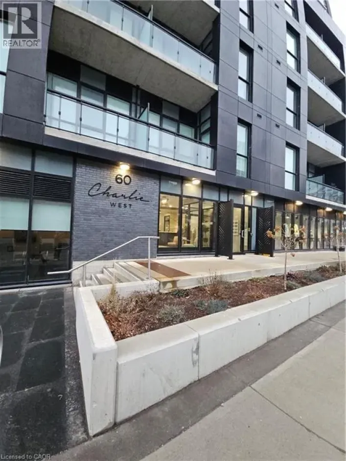 60 CHARLES Street Unit# 2501, Kitchener