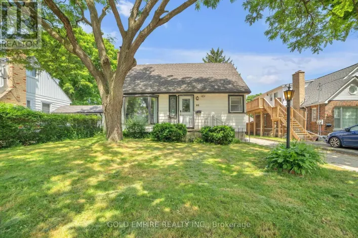 60 EASTMAN AVENUE, London East