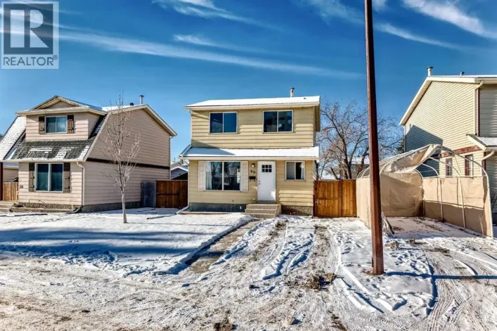 60 Erin Mount Crescent SE, Calgary