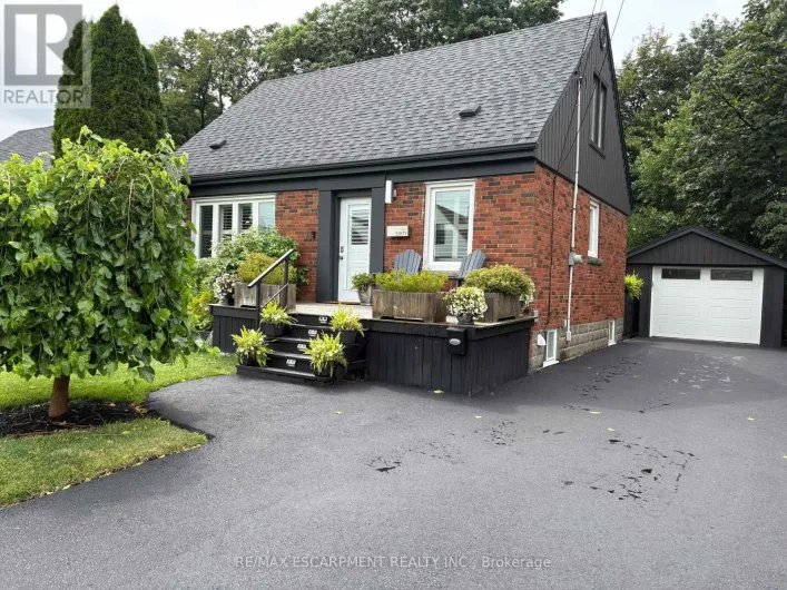 60 GALBRAITH DRIVE, Hamilton