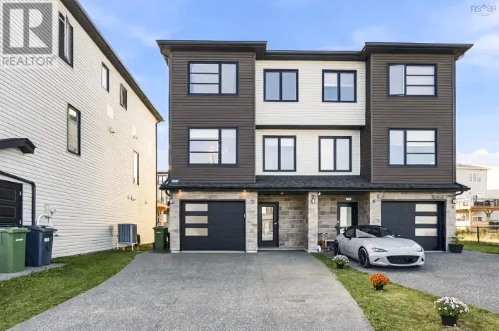House for sale: 60 Grenoble Court, Halifax