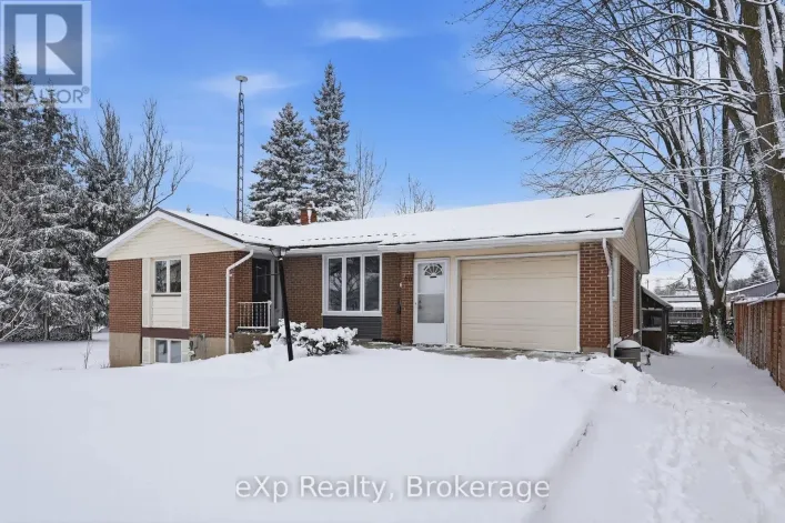 60 MAIN STREET E, Mapleton