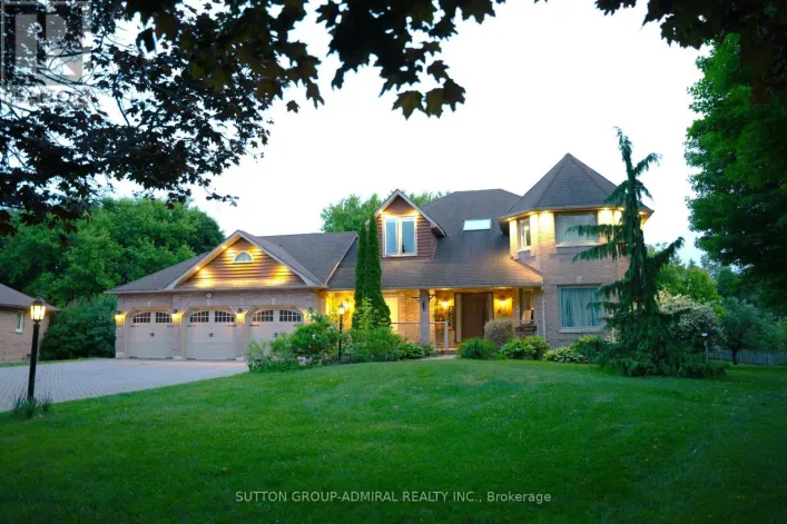 60 MAPLE WAY, East Gwillimbury