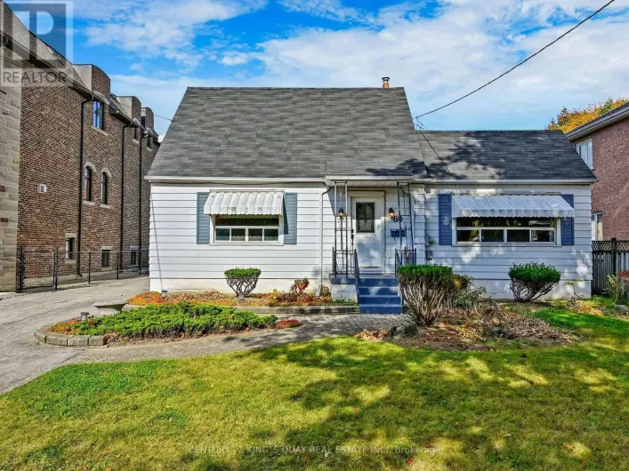 60 NORTHWOOD DRIVE, Toronto