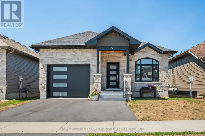 60 POTTER DRIVE, Loyalist