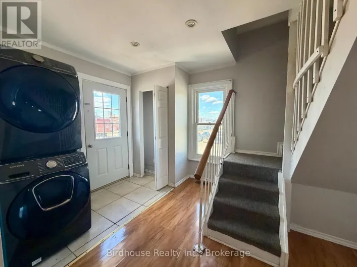 60 RUSSELL STREET W, Kawartha Lakes