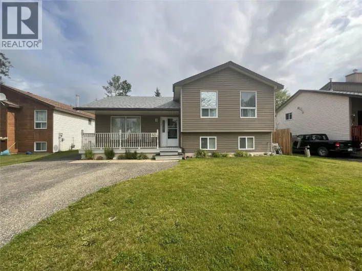 60 Valleyview Place, Tumbler Ridge