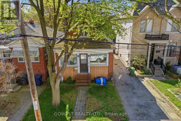60 WARREN CRESCENT, Toronto