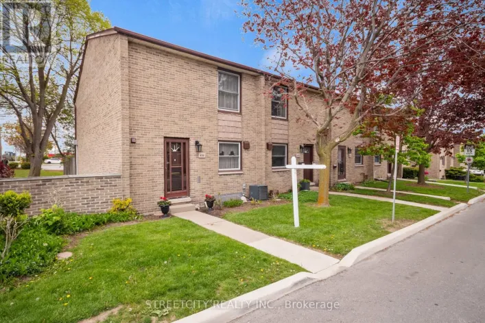 600 WONDERLAND ROAD S, London South