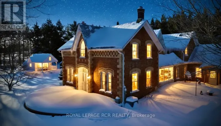 6000 EIGHTH LINE, Erin