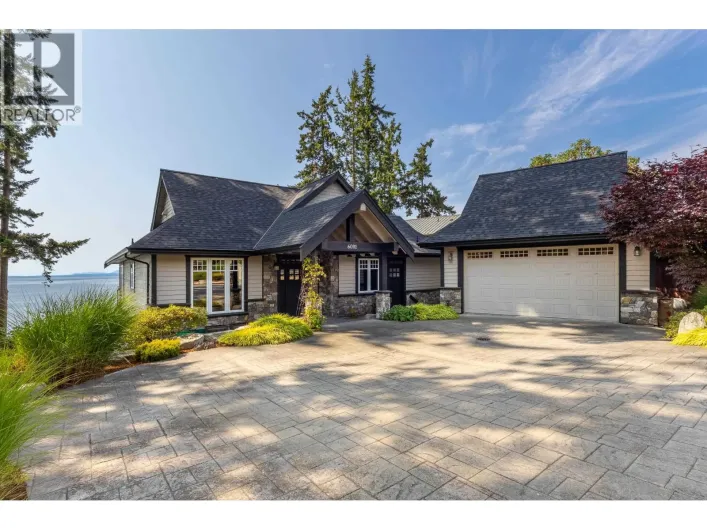 6001 SILVERSTONE LANE, Sechelt