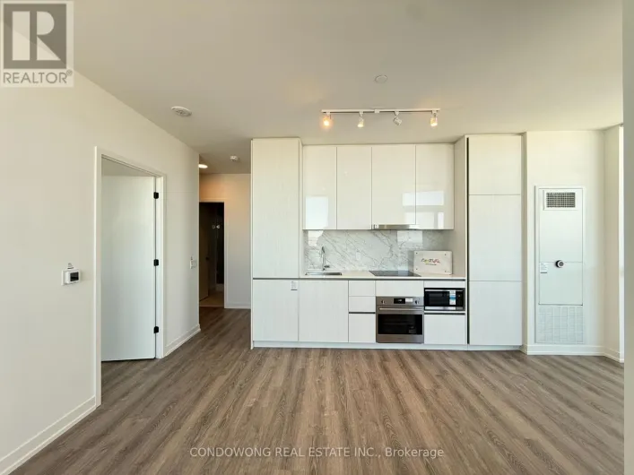 6002 - 8 INTERCHANGE WAY, Vaughan