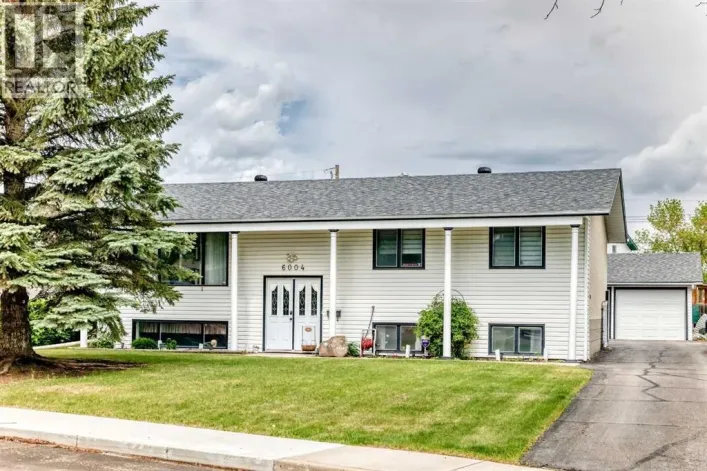 6004 53 Ave, Ponoka