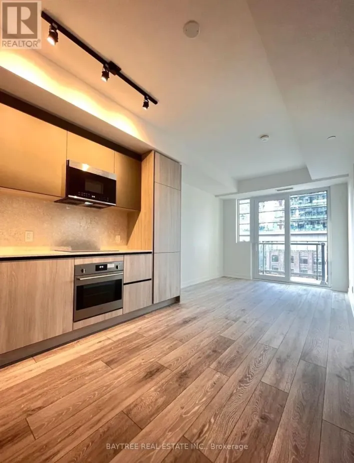 601 - 108 PETER STREET, Toronto
