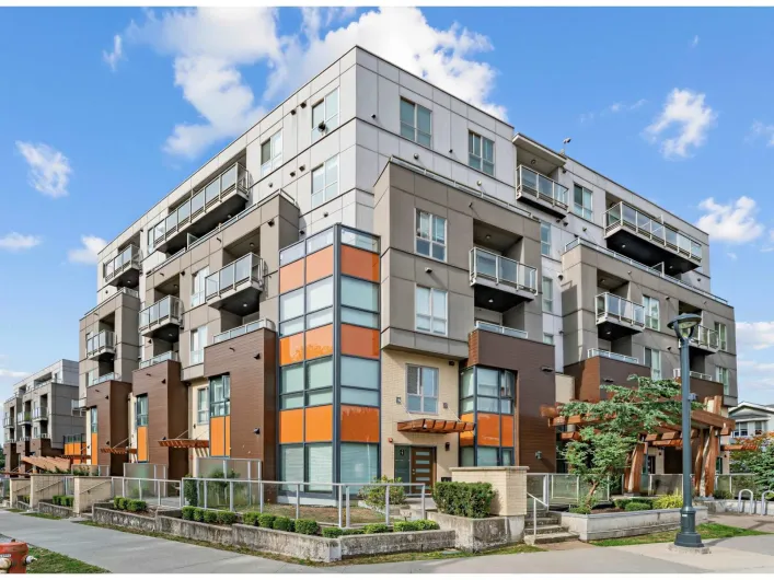 601 13978 FRASER HIGHWAY, Surrey