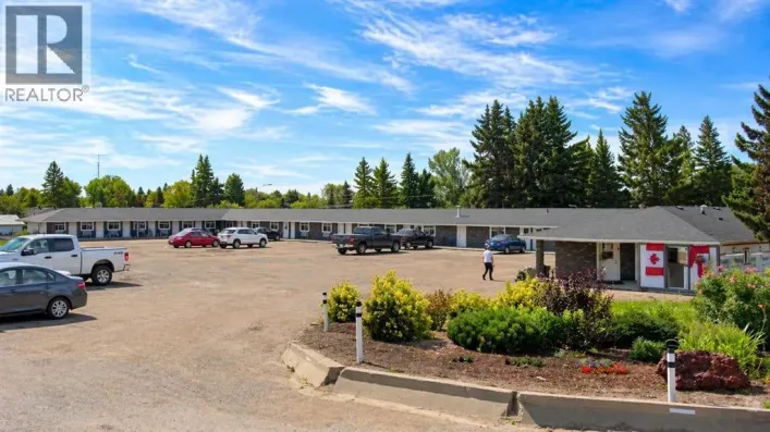 601 14 Avenue, Wainwright
