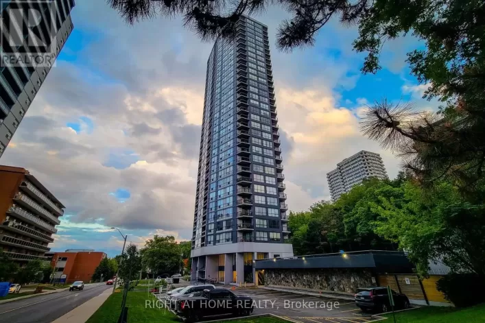 601 - 150 CHARLTON AVENUE E, Hamilton