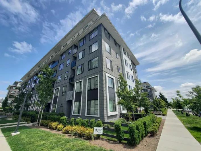 601 15825 85 AVENUE, Surrey