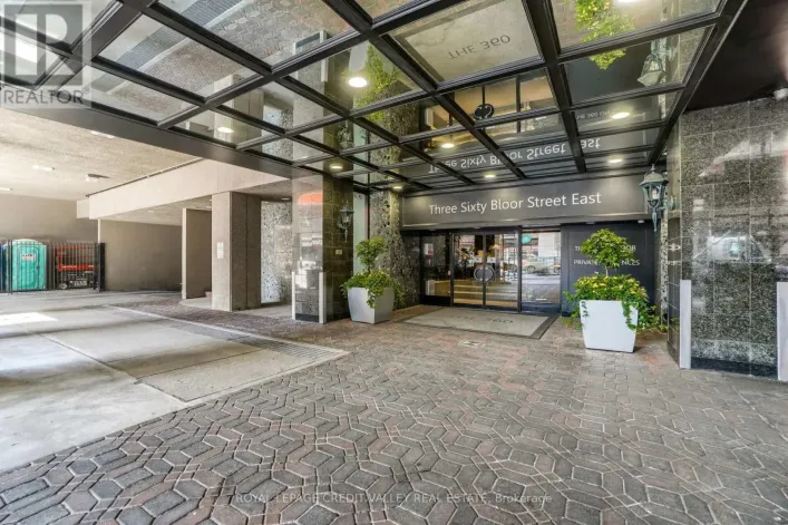 601 - 360 BLOOR STREET E, Toronto