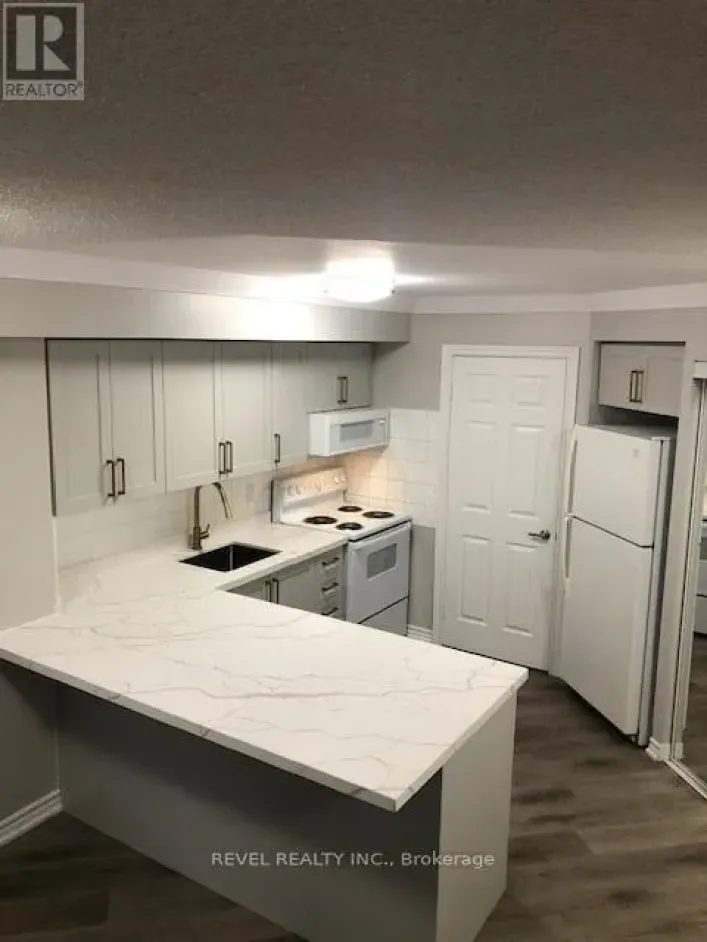 601 - 3880 DUKE OF YORK BOULEVARD, Mississauga