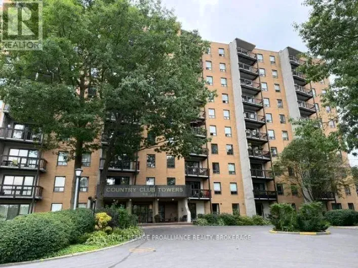 Apartment for rent: 601 - 66 GREENVIEW DRIVE, Kingston