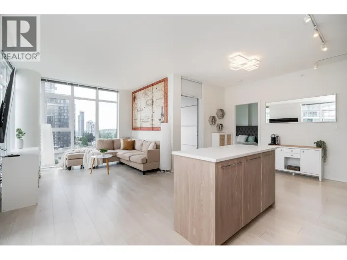 601 691 NORTH ROAD, Coquitlam