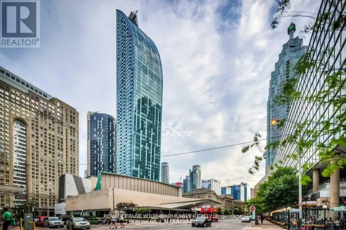 601 - 8 THE ESPLANADE, Toronto