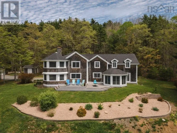 6010 Highway 332, Middle Lahave