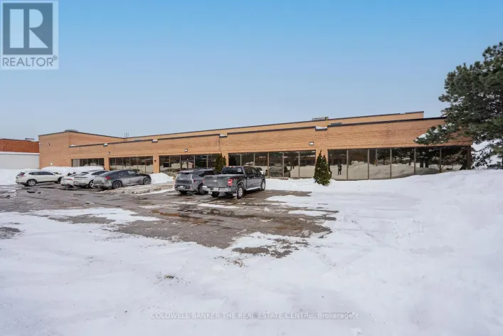 6015 KESTREL ROAD, Mississauga