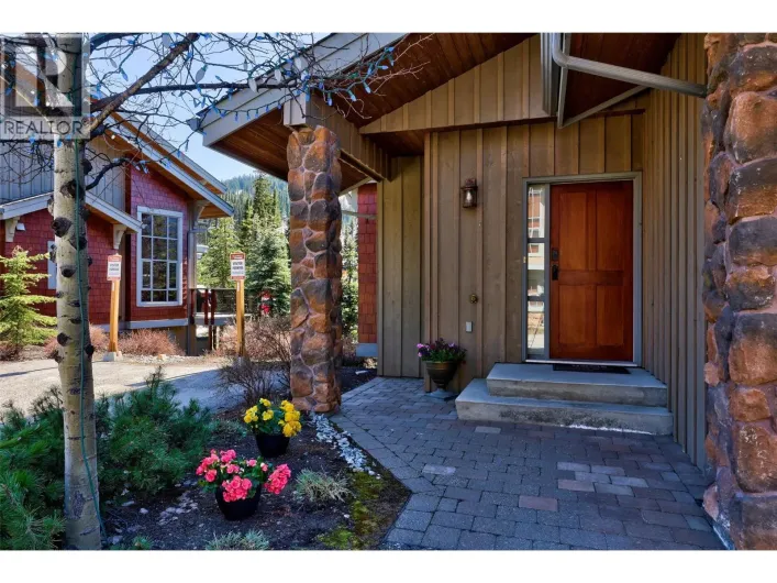 6015 VALLEY Drive Unit# 33, Sun Peaks